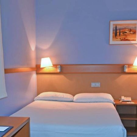 Hotel Murrieta Logroño Buitenkant foto